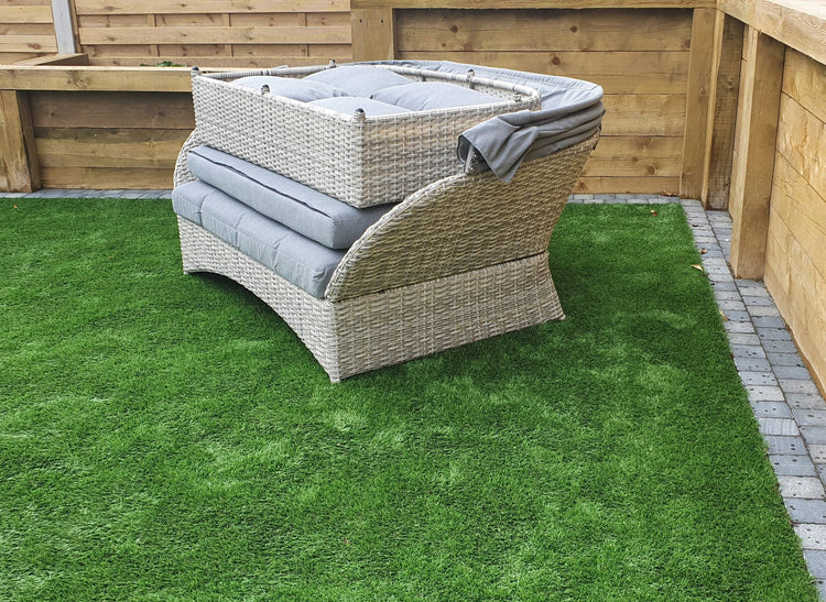 Meghan Rattan Garden Daybed Sofa with Extendable Canopy & Footstool | Signature Weave