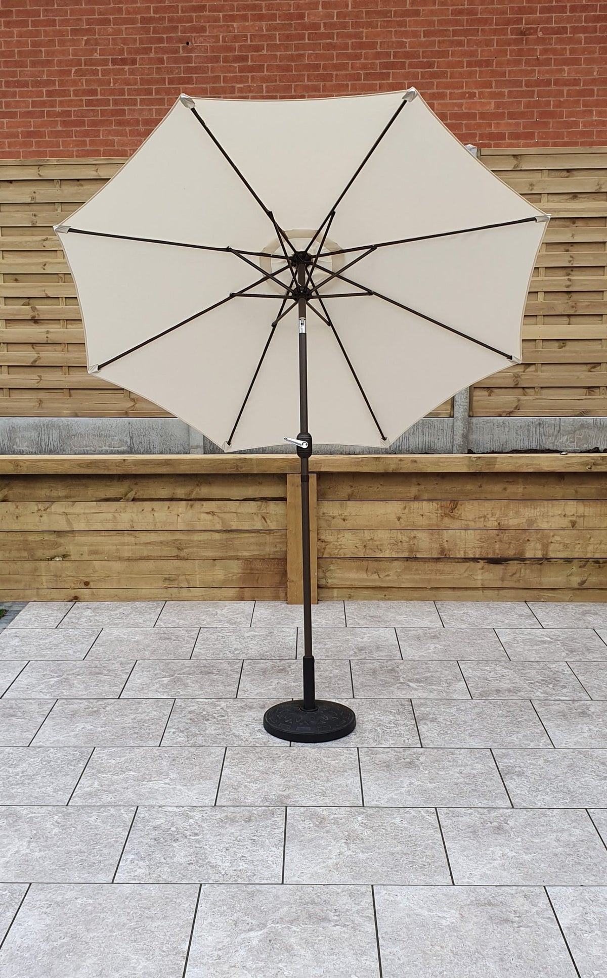 2.5m Beige Garden Table Parasol with Tilt & Wind-Up Handle