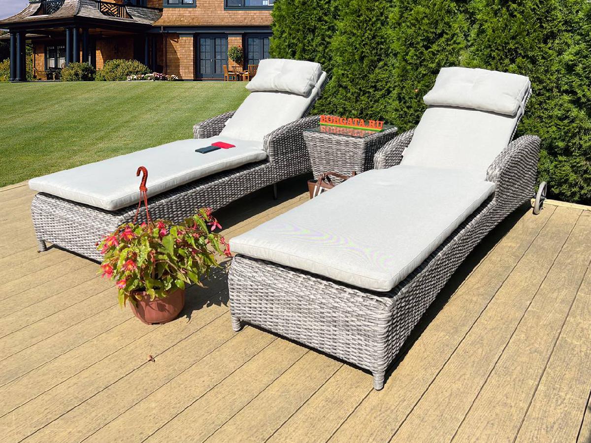 Loungers
