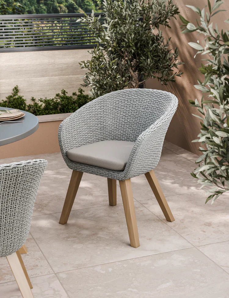Royal Craft - Luna 4 Seater Round Concrete Dining Set with Sol Rattan Dining Chairs