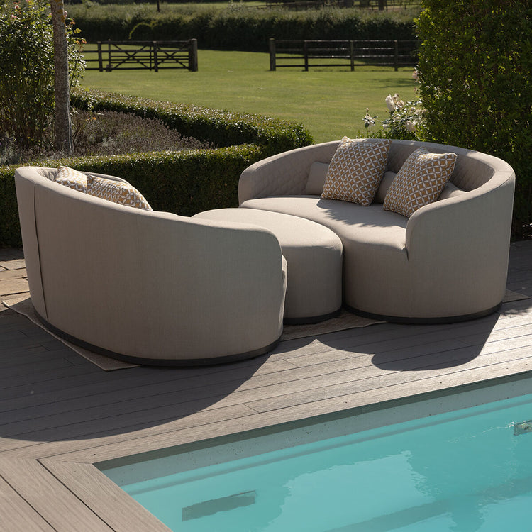 Homeflair - Ambition Curve 3 Seater Sofa Daybed
