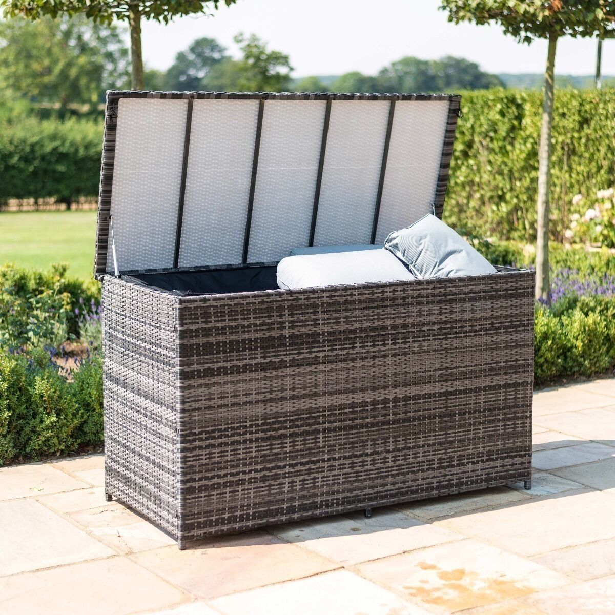 garden-cushion-storage-boxes