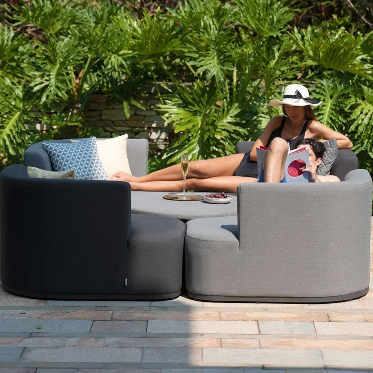Maze Living -Outdoor Fabric Snug Lifestyle Suite