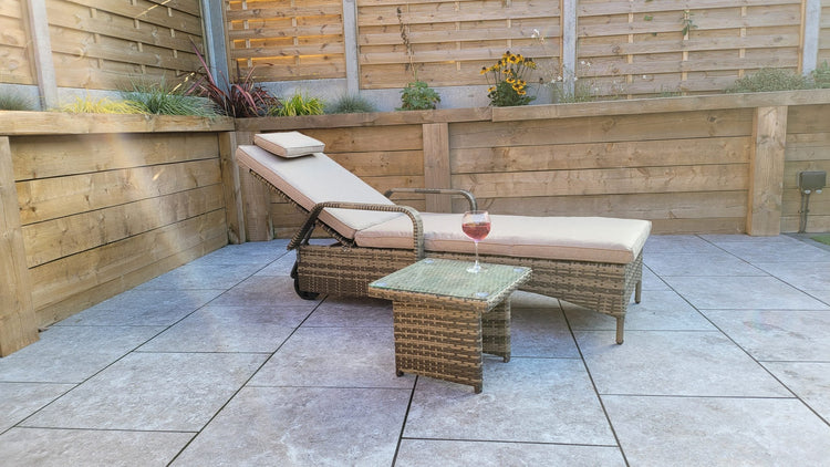 Signature Weave - Rattan Single Sun lounger with drinks table | Savannah | Sava0406