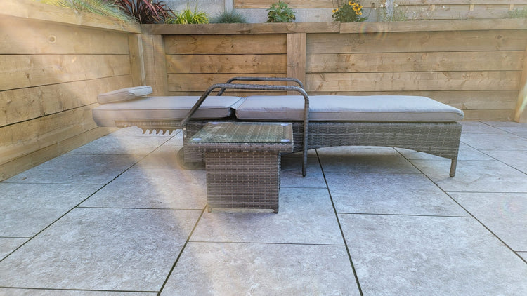Signature Weave - Rattan Single Sun lounger with drinks table | Savannah | Sava0406