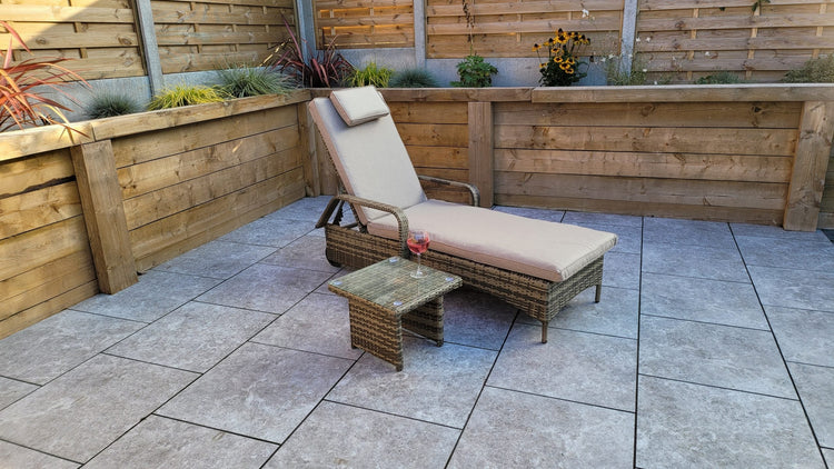 Signature Weave - Rattan Single Sun lounger with drinks table | Savannah | Sava0406
