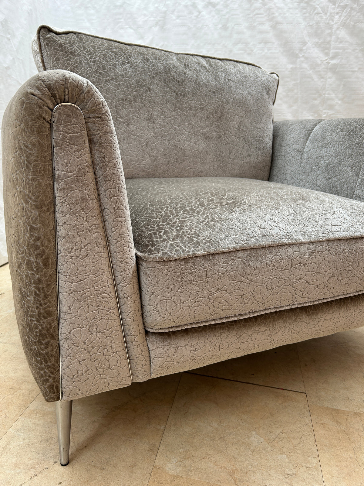 Ex-Display Harlow Pisa Linen Fabric Love Chair