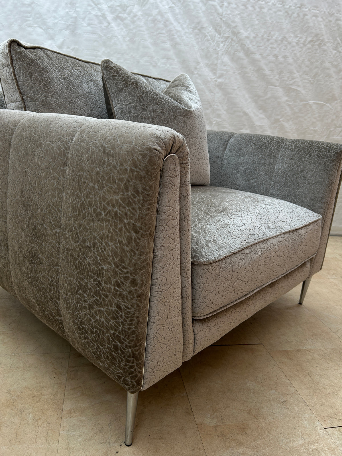 Ex-Display Harlow Pisa Linen Fabric Love Chair