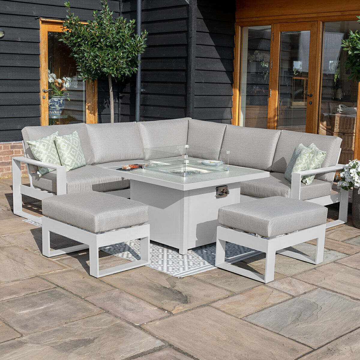 casual-dining-sets