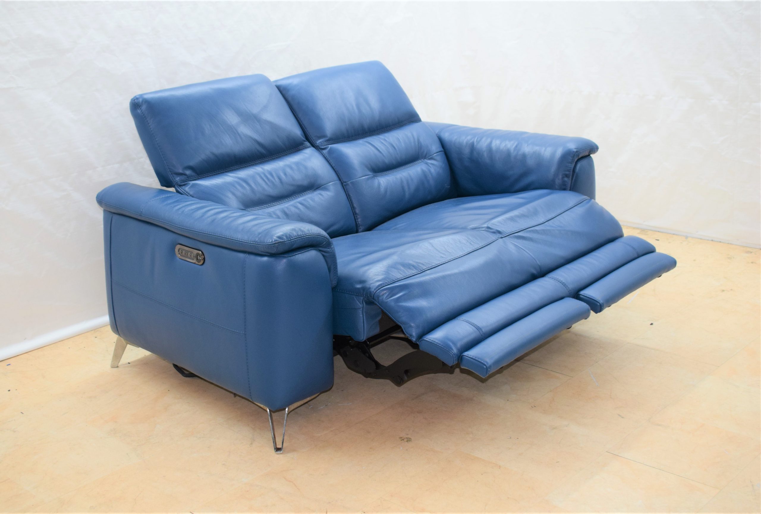 Leather 2 Seater Recliner Sofa Ex057