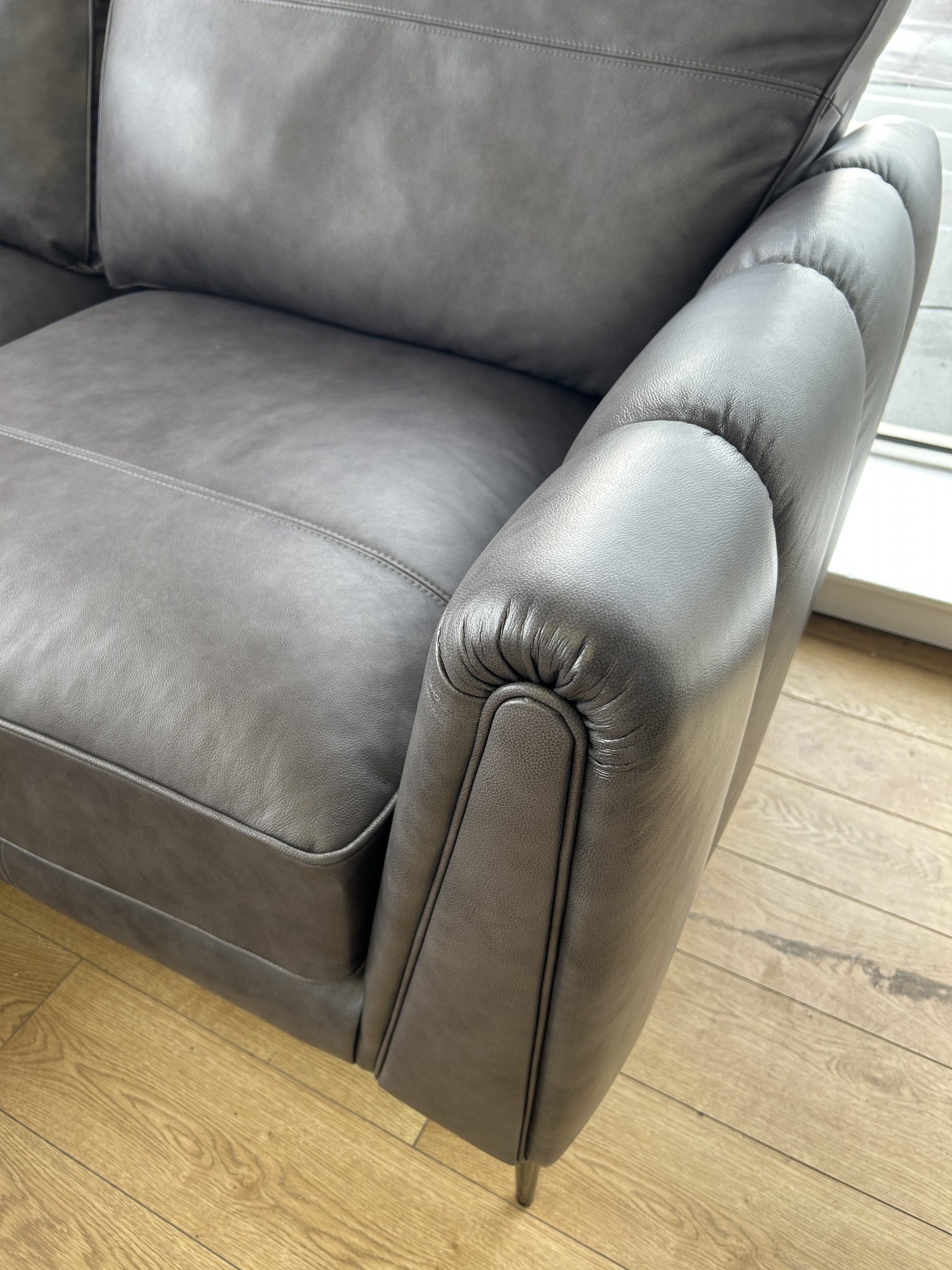 Ex-Display Harlow Graphite leather Large Corner chaise - Image 4